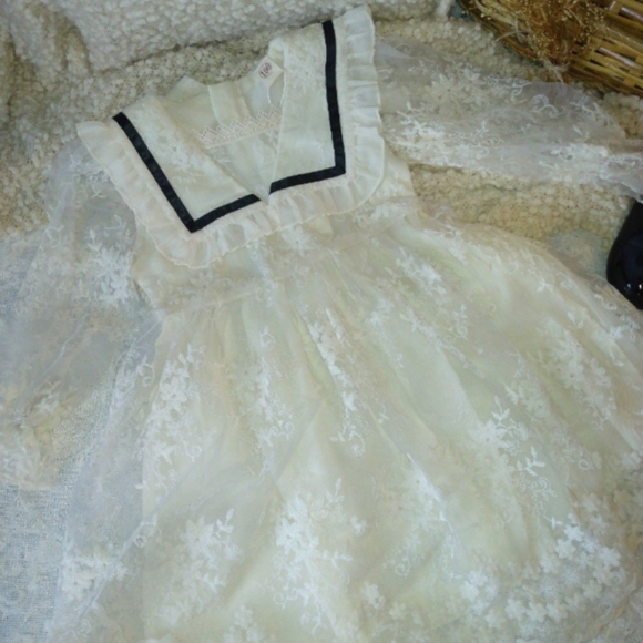 Victorian style Goth dress - Picture 3 of 8